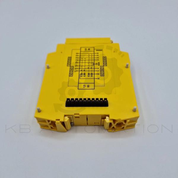 R911172294-photo