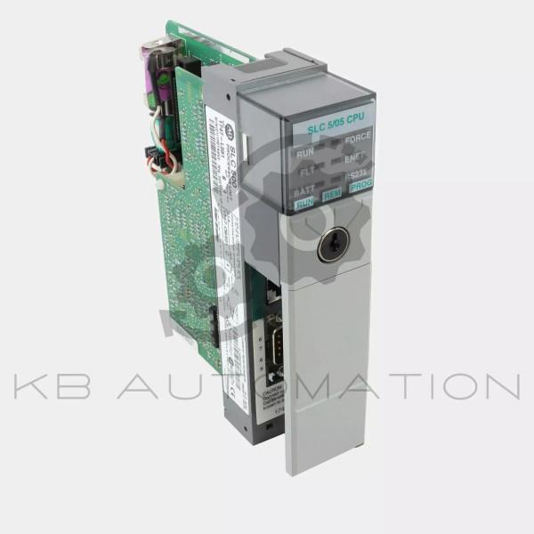 1747-L551-photo
