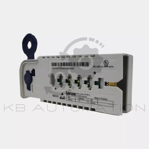 E94AYM33-photo