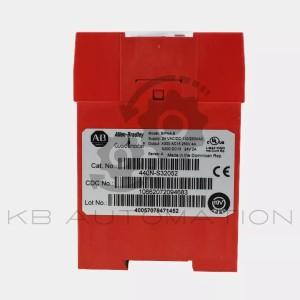 440N-S32052-photo
